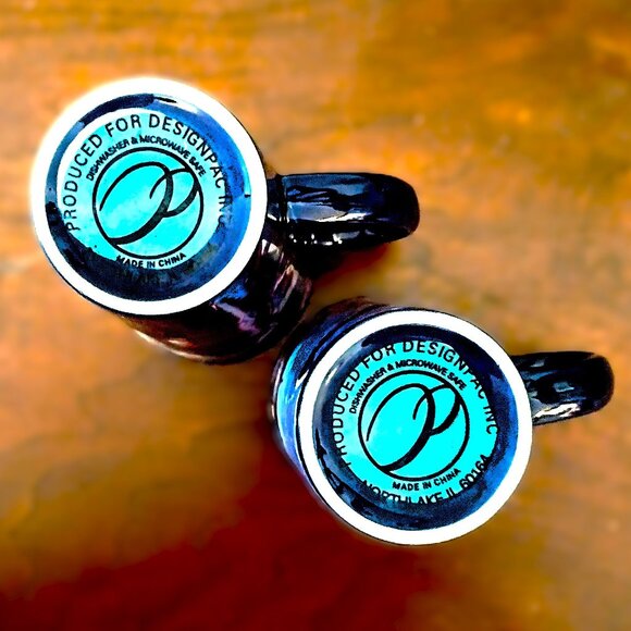 DesignPac Inc. 6" Tall Winter Holiday Coffee Mugs ~ Dark Blue ~ Set of 2 ~  EUC - Picture 6 of 14